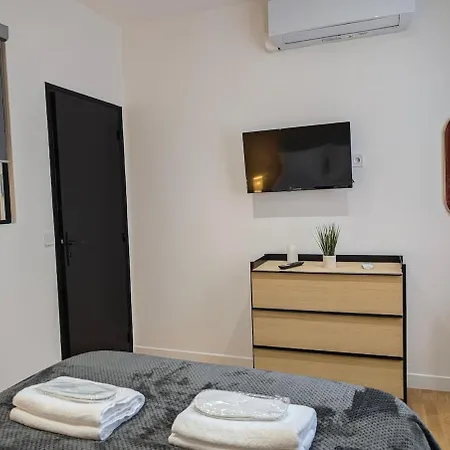 Apartment La Piscine - Valmy - Hypercentre - Gare Sncf